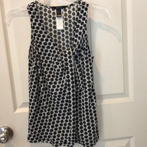 Black/white dot sleeveless blouse